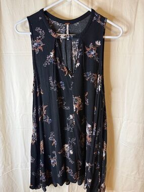 Free People Black Floral Keyhole Swing Dress